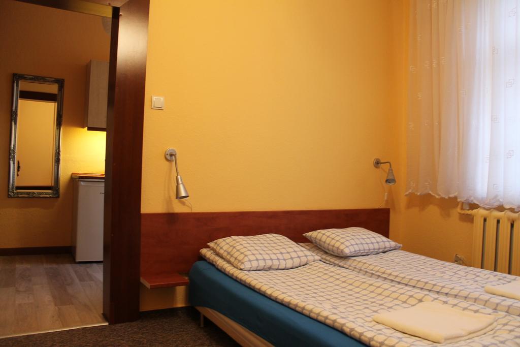 Apartamenty Zacisze Varsovia Exterior foto
